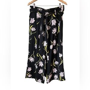 Halogen Relaxed Wide Leg Black Pants Floral Print Cropped Trousers Womans Medium